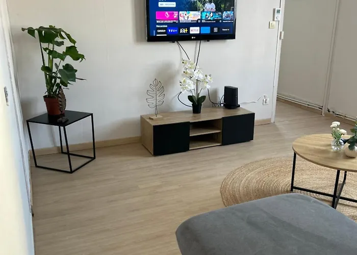 Apartament Copines'house *